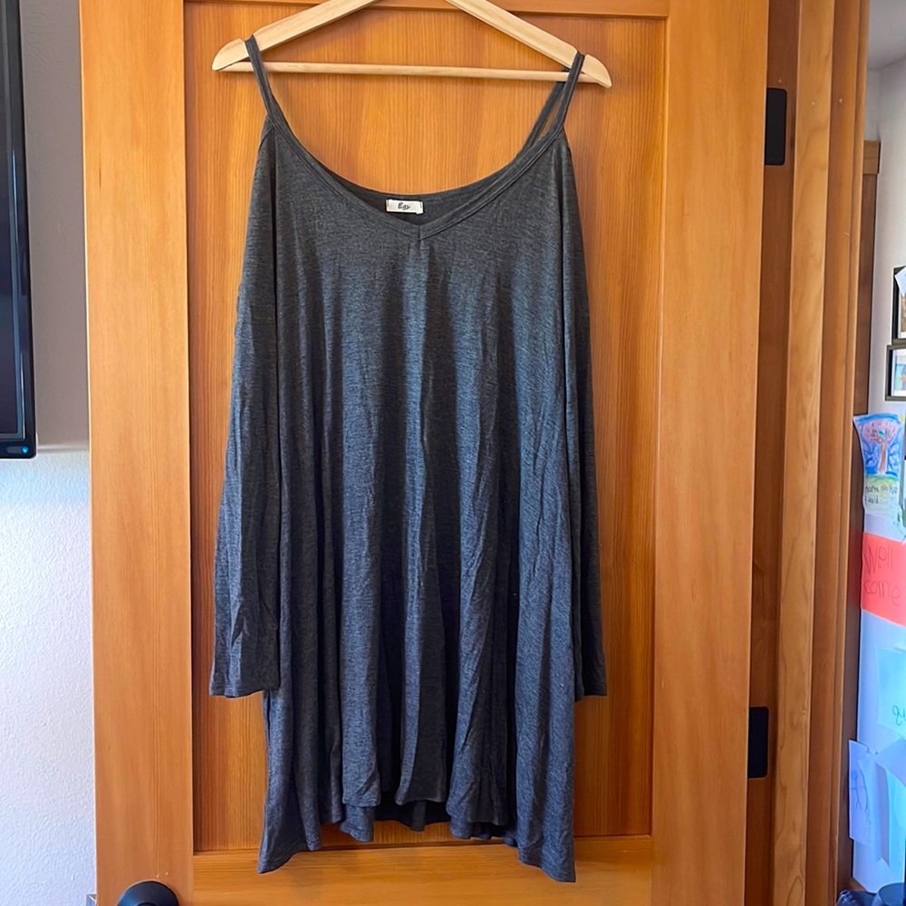 Gray tunic peekaboo longsleeve shirt